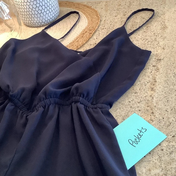 Wilfred Aritzia Navy Blue “Melodie” Jumpsuit Size Medium - Picture 9 of 10
